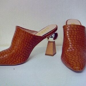 Jones New York Brown Croc-Patterned Mules